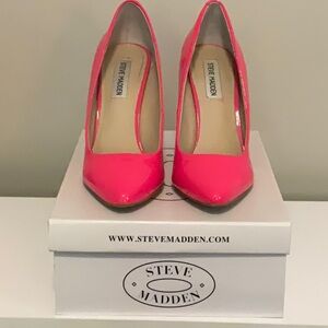 Steve Madden “Intrude” Heels